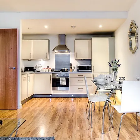 Arcadian Centre Apartment *