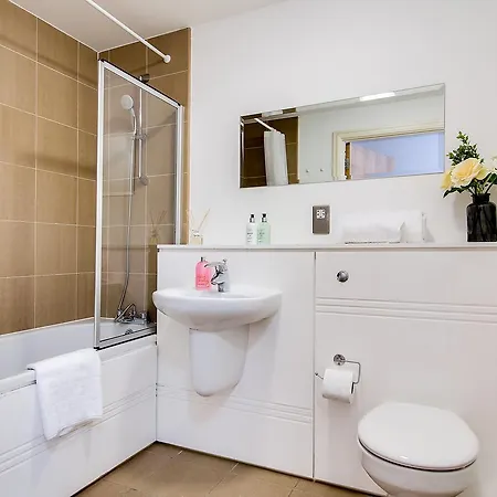 Arcadian Centre Apartment *