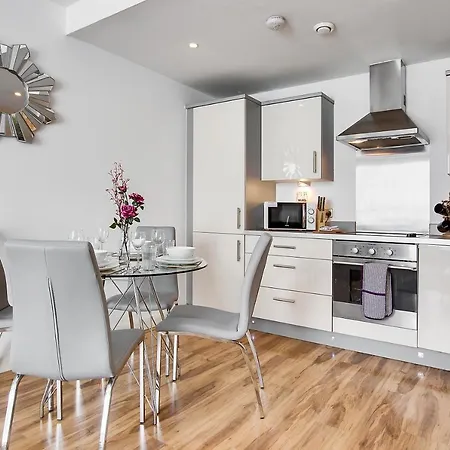 Arcadian Centre Apartment